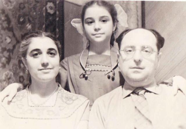 Алла Рожанская с родителями