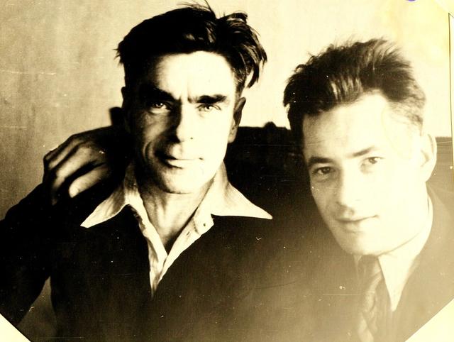 Владимир Шихеев с отцом, 1953